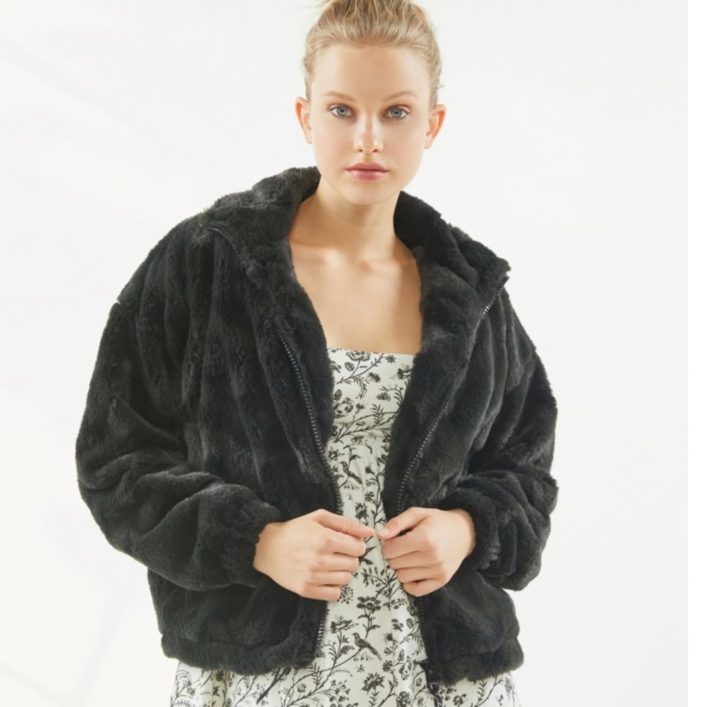 NWT Cozy Faux Fur Jacket